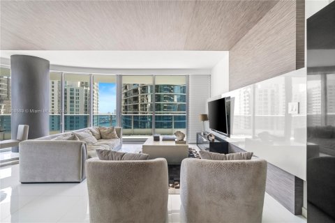 Condo in Miami, Florida, 2 bedrooms  № 2082106 - photo 5