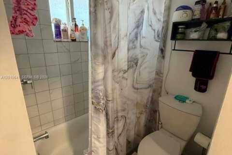 Condominio en venta en Miami, Florida, 1 dormitorio, 77.11 m2 № 2091023 - foto 16