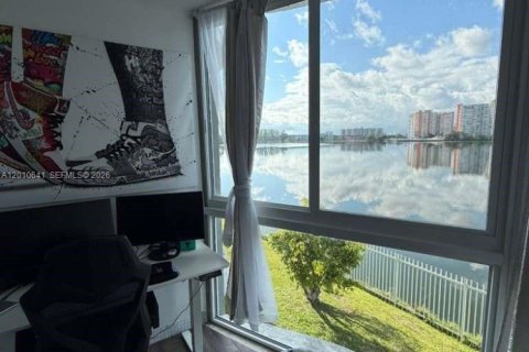 Condominio en venta en Miami, Florida, 1 dormitorio, 77.11 m2 № 2091023 - foto 10