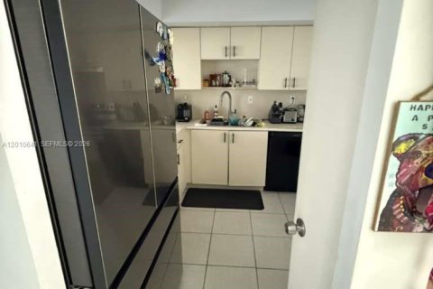 Condominio en venta en Miami, Florida, 1 dormitorio, 77.11 m2 № 2091023 - foto 4
