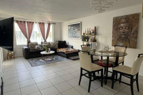 Condominio en venta en Miami, Florida, 1 dormitorio, 77.11 m2 № 2091023 - foto 6
