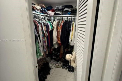 Condominio en venta en Miami, Florida, 1 dormitorio, 77.11 m2 № 2091023 - foto 15