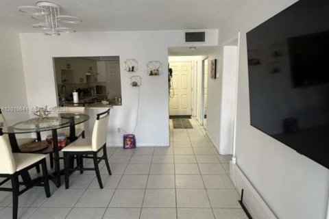 Condominio en venta en Miami, Florida, 1 dormitorio, 77.11 m2 № 2091023 - foto 7