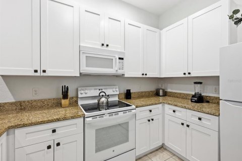 Condo in Davenport, Florida, 3 bedrooms  № 2122181 - photo 13