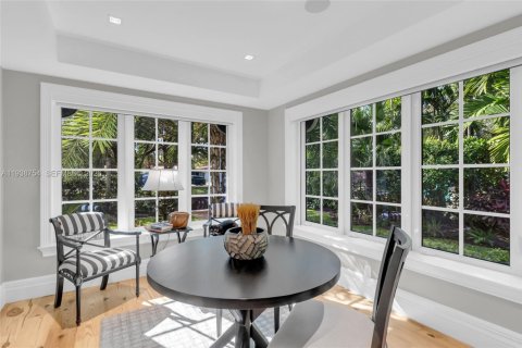 Купить виллу или дом в Корал-Гейблс, Флорида 5 спален, 472.87м2, № 1997615 - фото 8