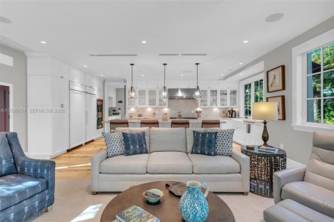 Купить виллу или дом в Корал-Гейблс, Флорида 5 спален, 472.87м2, № 1997615 - фото 12