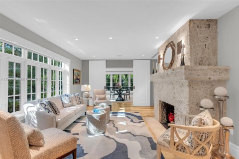 Купить виллу или дом в Корал-Гейблс, Флорида 5 спален, 472.87м2, № 1997615 - фото 7