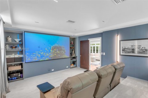 Купить виллу или дом в Корал-Гейблс, Флорида 5 спален, 472.87м2, № 1997615 - фото 16