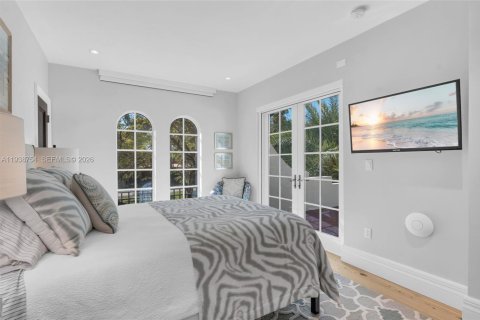 Купить виллу или дом в Корал-Гейблс, Флорида 5 спален, 472.87м2, № 1997615 - фото 26