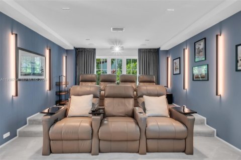 Купить виллу или дом в Корал-Гейблс, Флорида 5 спален, 472.87м2, № 1997615 - фото 15