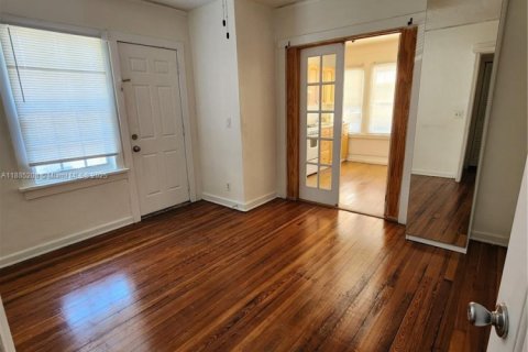 Снять в аренду кондоминиум в Уэст-Палм-Бич, Флорида 2 спальни, 384.71м2, № 1931485 - фото 11