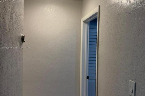 Снять в аренду виллу или дом в Майами, Флорида 3 спальни, 118.54м2, № 2006023 - фото 12