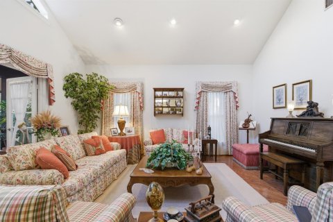 House in Delray Beach, Florida 4 bedrooms, 324.97 sq.m. № 2190892 - photo 16