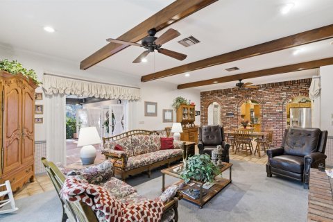 House in Delray Beach, Florida 4 bedrooms, 324.97 sq.m. № 2190892 - photo 26