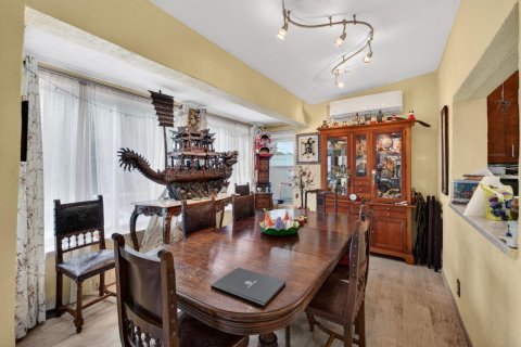Casa en venta en Fort Lauderdale, Florida, 4 dormitorios, 201.51 m2 № 2261454 - foto 22