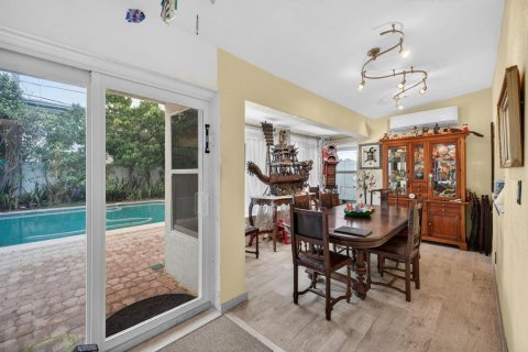 Casa en venta en Fort Lauderdale, Florida, 4 dormitorios, 201.51 m2 № 2261454 - foto 21
