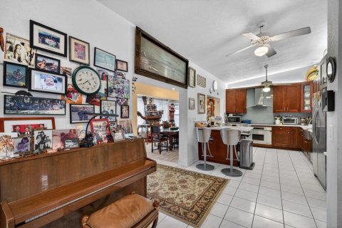 Casa en venta en Fort Lauderdale, Florida, 4 dormitorios, 201.51 m2 № 2261454 - foto 13