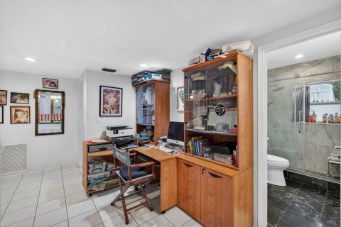 Casa en venta en Fort Lauderdale, Florida, 4 dormitorios, 201.51 m2 № 2261454 - foto 29