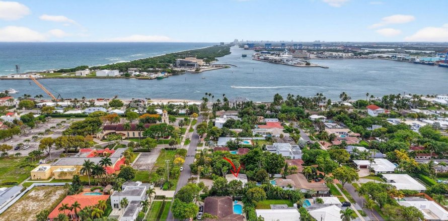 Casa en Fort Lauderdale, Florida 4 dormitorios, 201.51 m2 № 2261454