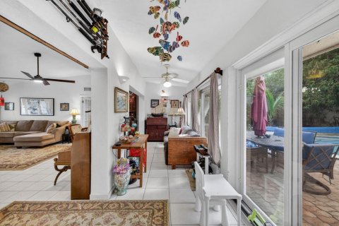 Casa en venta en Fort Lauderdale, Florida, 4 dormitorios, 201.51 m2 № 2261454 - foto 25