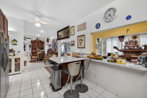 Casa en venta en Fort Lauderdale, Florida, 4 dormitorios, 201.51 m2 № 2261454 - foto 19