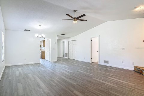 Townhouse in Ormond Beach, Florida 2 bedrooms, 140.75 sq.m. № 1884643 - photo 10