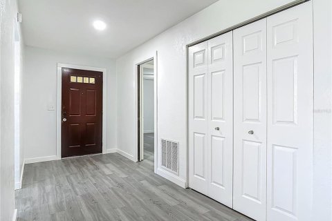 Townhouse in Ormond Beach, Florida 2 bedrooms, 140.75 sq.m. № 1884643 - photo 4