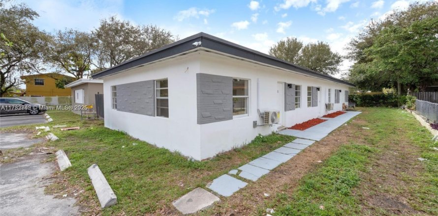 Villa ou maison à Fort Lauderdale, Floride 2 chambres, 184.69 m2 № 1989272