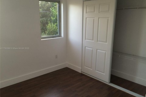 Apartamento en alquiler en Miami Beach, Florida, 3 dormitorios, 102.19 m2 № 2023177 - foto 12