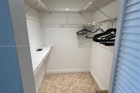 Condominio en venta en Hollywood, Florida, 1 dormitorio, 92.9 m2 № 1979588 - foto 14