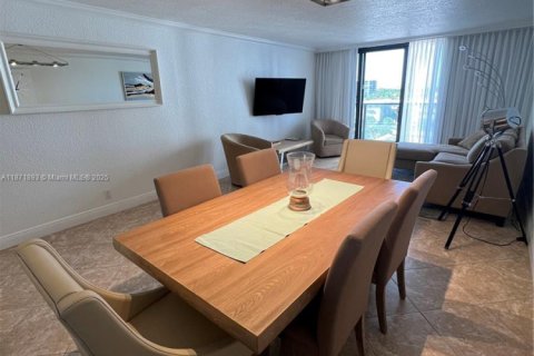 Condominio en venta en Hollywood, Florida, 1 dormitorio, 92.9 m2 № 1979588 - foto 6