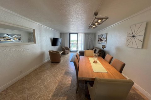 Condominio en venta en Hollywood, Florida, 1 dormitorio, 92.9 m2 № 1979588 - foto 8