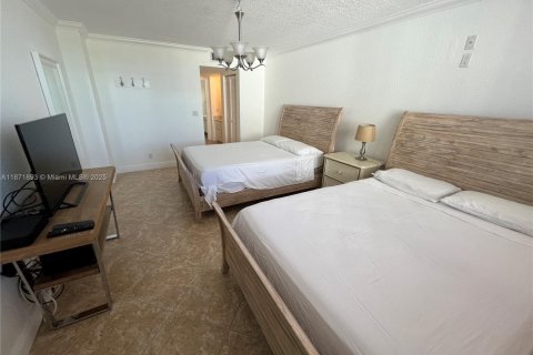 Condominio en venta en Hollywood, Florida, 1 dormitorio, 92.9 m2 № 1979588 - foto 12