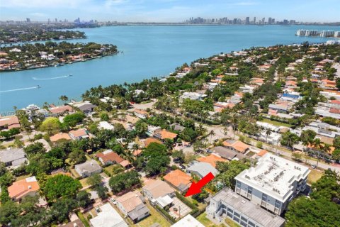 Casa en venta en Miami Beach, Florida, 4 dormitorios, 149.39 m2 № 1861255 - foto 26
