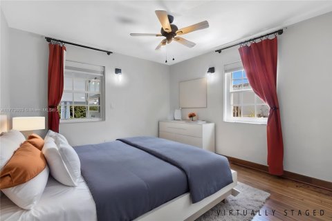 Casa en venta en Miami Beach, Florida, 4 dormitorios, 149.39 m2 № 1861255 - foto 15