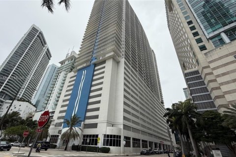 Condo in Miami, Florida  № 1834428 - photo 1