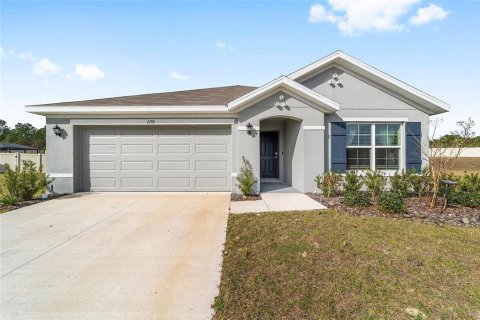 House in Ocala, Florida 3 bedrooms, 155.15 sq.m. № 2098883
