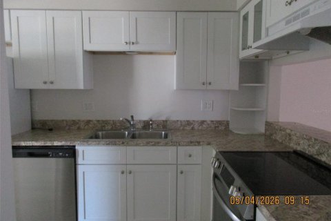 House in Kissimmee, Florida 2 bedrooms, 92.07 sq.m. № 2233794 - photo 4