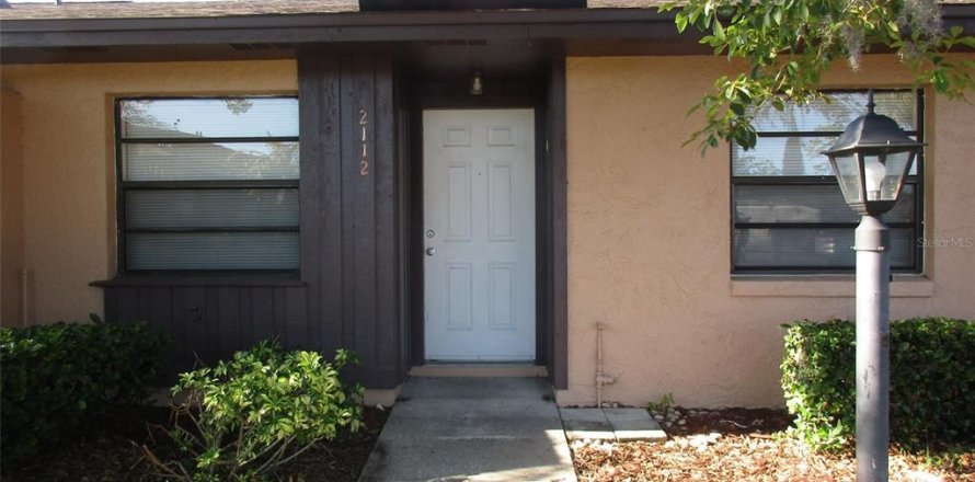 House in Kissimmee, Florida 2 bedrooms, 92.07 sq.m. № 2233794