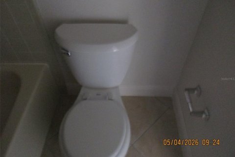 House in Kissimmee, Florida 2 bedrooms, 92.07 sq.m. № 2233794 - photo 18
