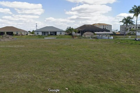 Terreno en venta en Cape Coral, Florida № 1860773 - foto 2