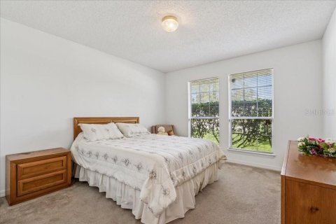 House in Palm Coast, Florida 4 bedrooms, 273.88 sq.m. № 1619357 - photo 9