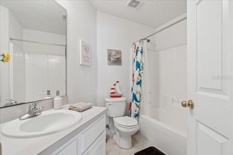 House in Palm Coast, Florida 4 bedrooms, 273.88 sq.m. № 1619357 - photo 15