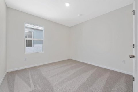 House in Davenport, Florida 5 bedrooms, 227.33 sq.m. № 1905072 - photo 25