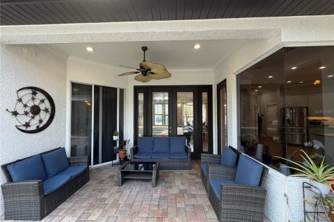 Villa ou maison à vendre à Port Richey, Floride: 4 chambres, 231.05 m2 № 2166766 - photo 24