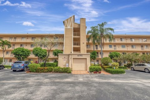 Copropriété à louer à Delray Beach, Floride: 2 chambres, 91.97 m2 № 1081712 - photo 1