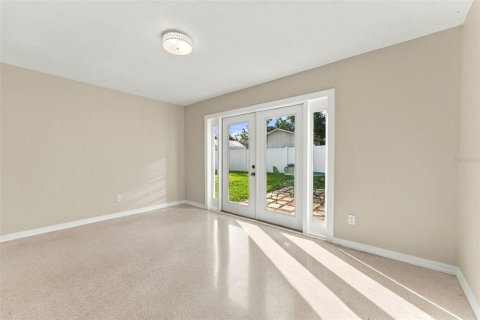 Villa ou maison à vendre à Tampa, Floride: 3 chambres, 139.82 m2 № 2400407 - photo 17