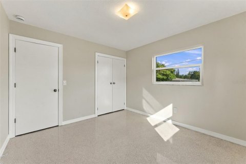 Villa ou maison à vendre à Tampa, Floride: 3 chambres, 139.82 m2 № 2400407 - photo 27