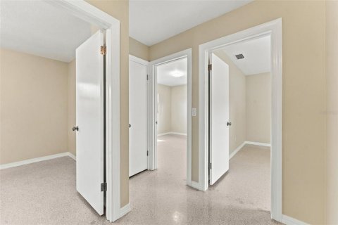 Villa ou maison à vendre à Tampa, Floride: 3 chambres, 139.82 m2 № 2400407 - photo 22