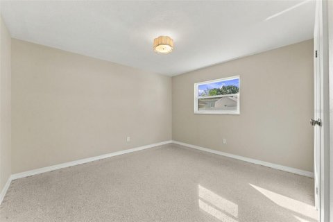 Villa ou maison à vendre à Tampa, Floride: 3 chambres, 139.82 m2 № 2400407 - photo 23